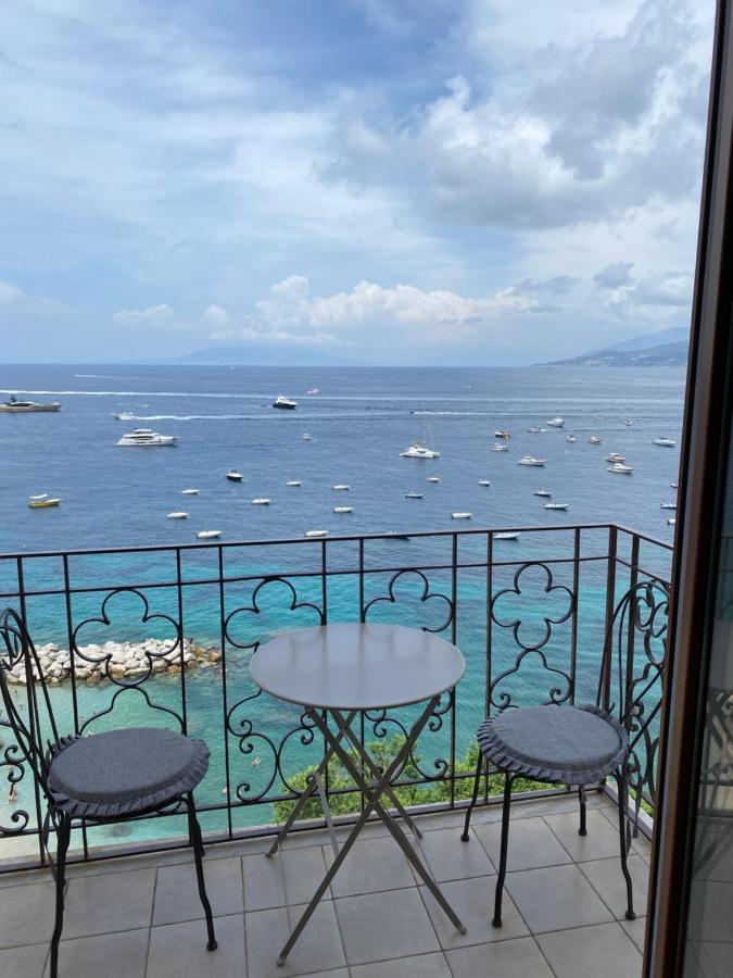 Capri Inn Bagian luar foto