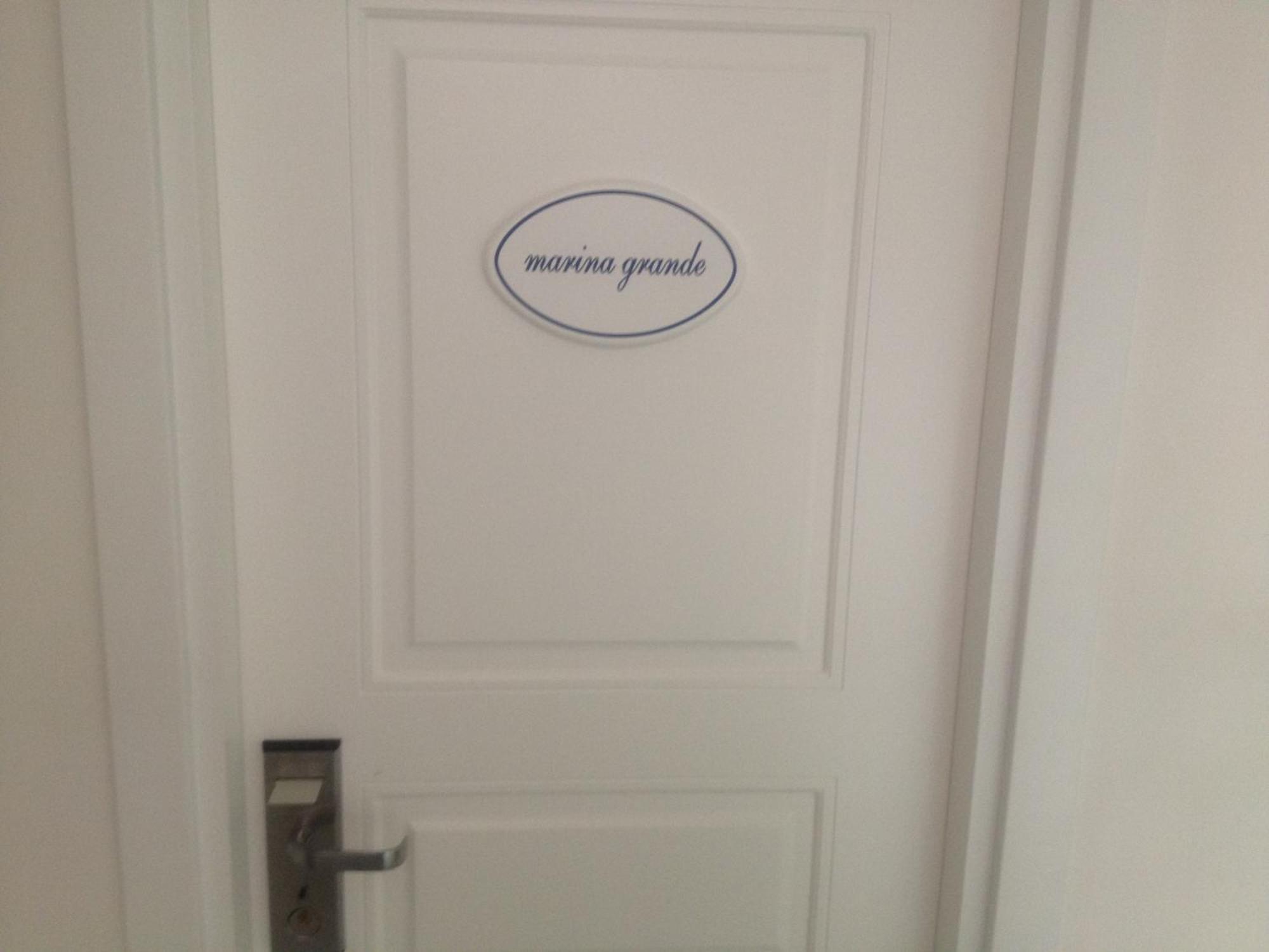 Capri Inn Bagian luar foto