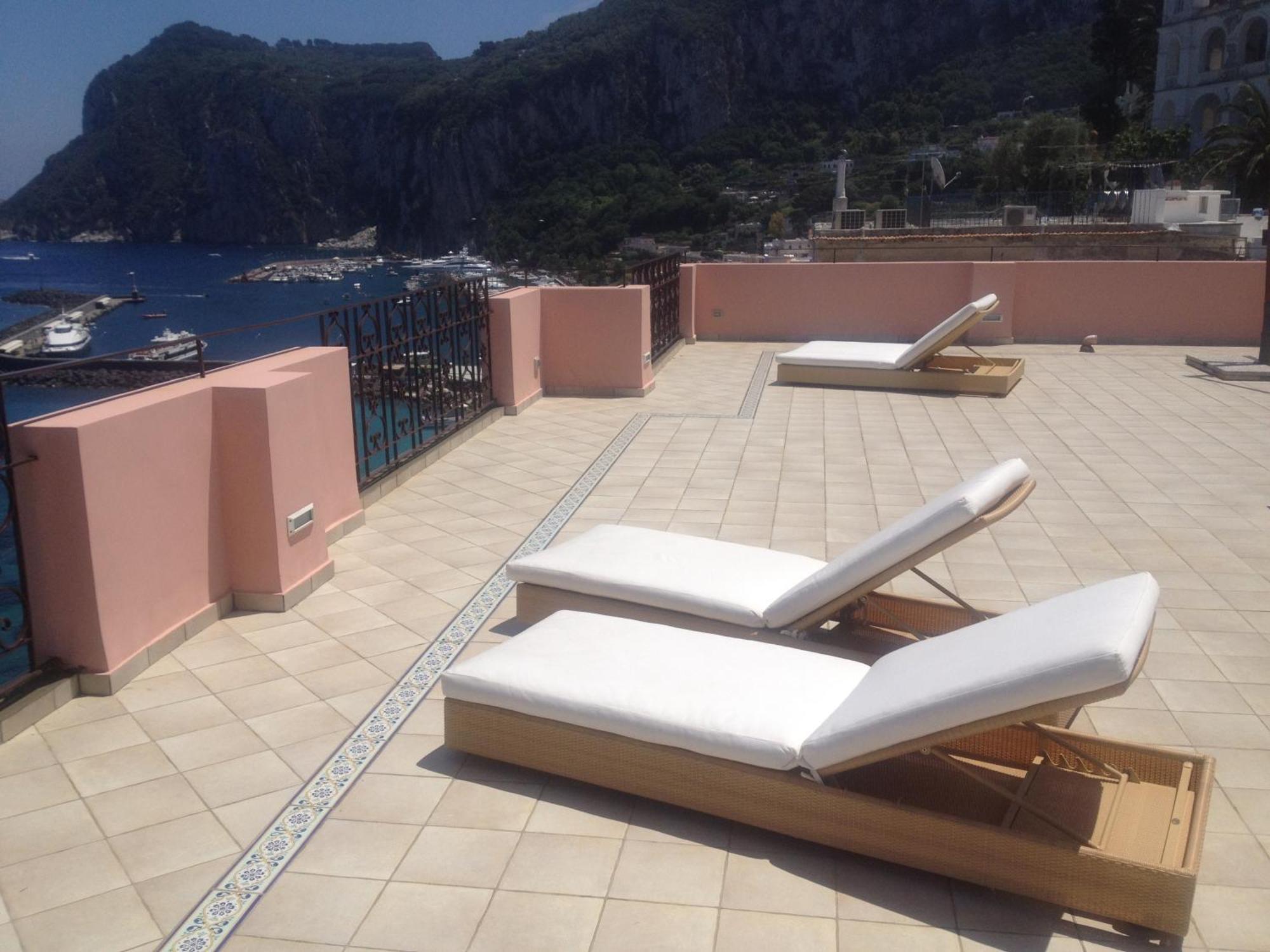 Capri Inn Bagian luar foto