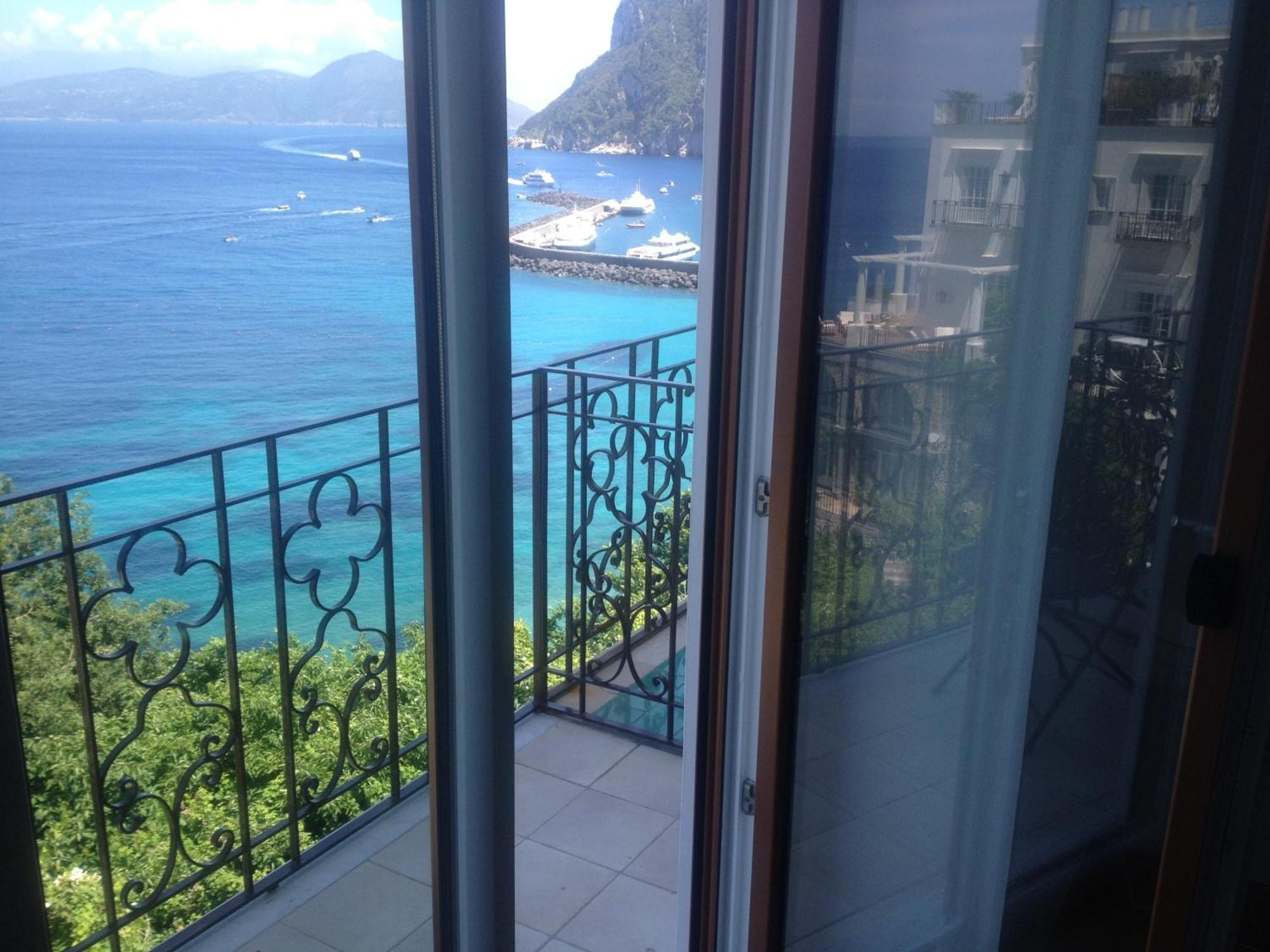Capri Inn Bagian luar foto