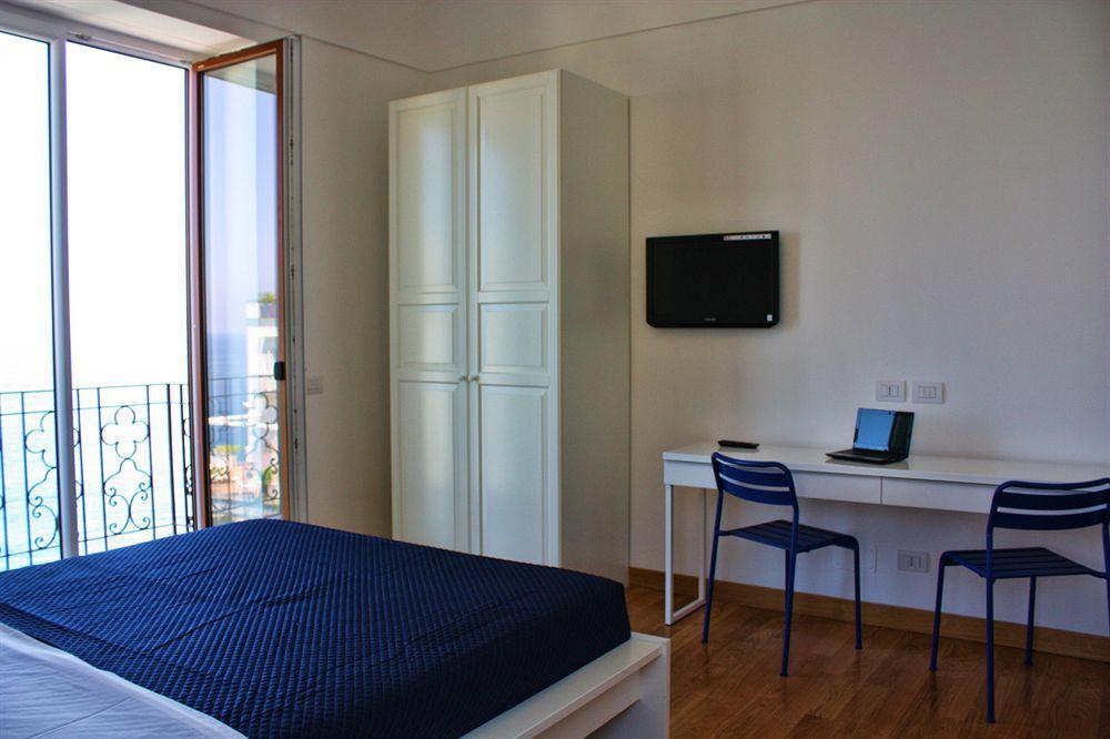 Capri Inn Bagian luar foto