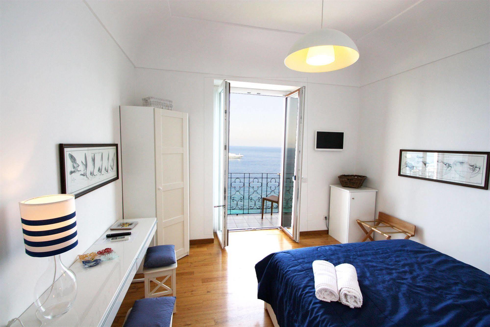 Capri Inn Bagian luar foto
