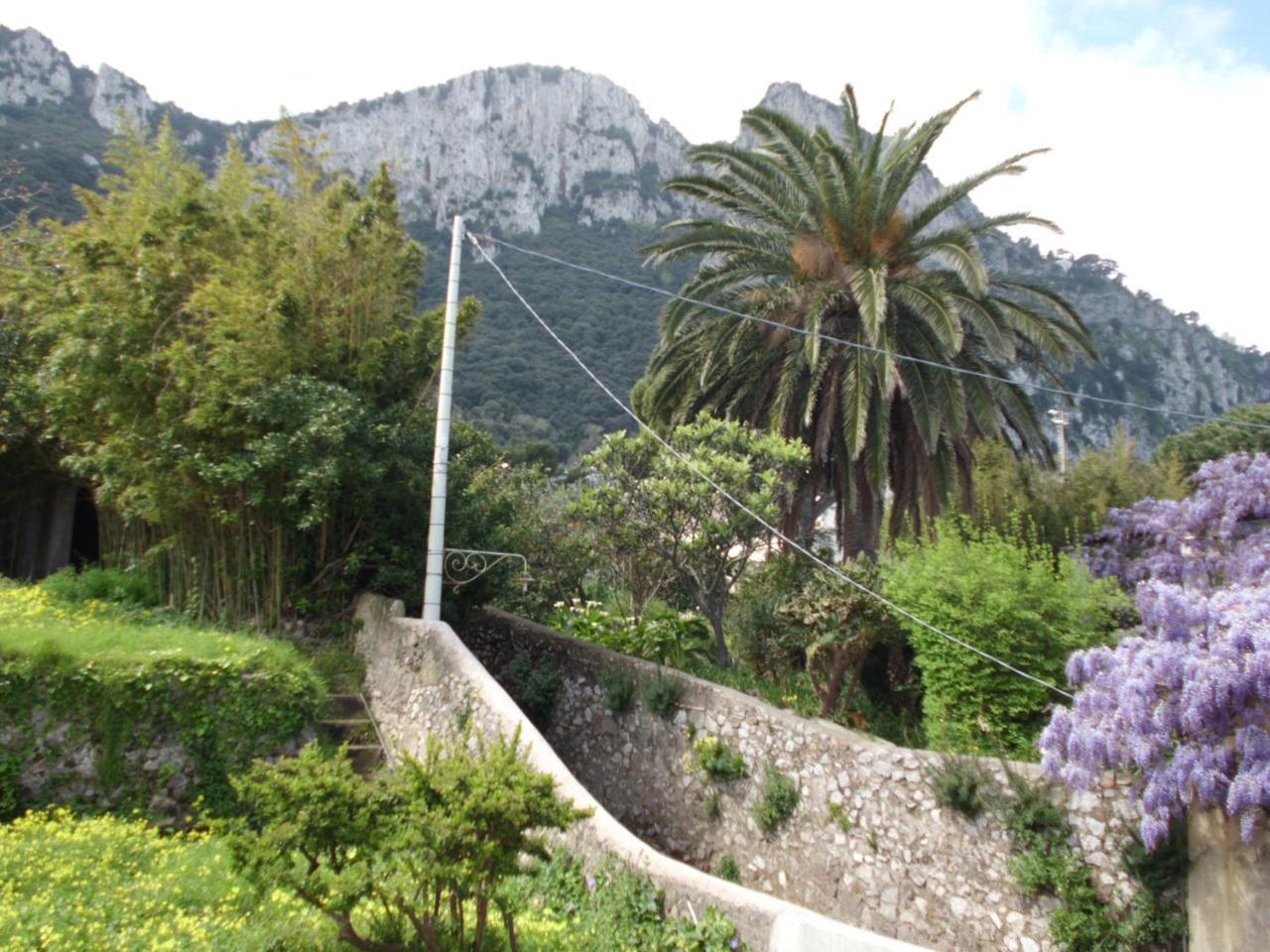 Capri Inn Bagian luar foto