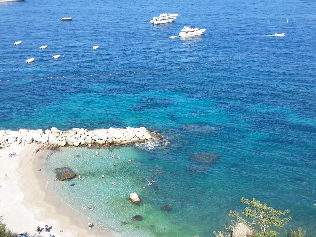 Capri Inn Bagian luar foto